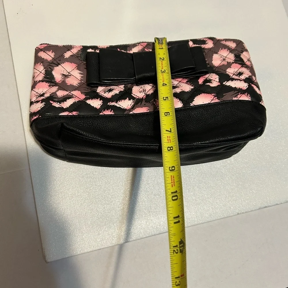 Stylish Black and Pink Women's Clutch